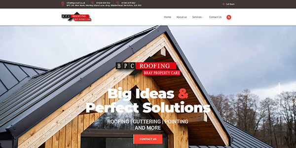 homepage showing a wooden exposed timber roof with drey cover